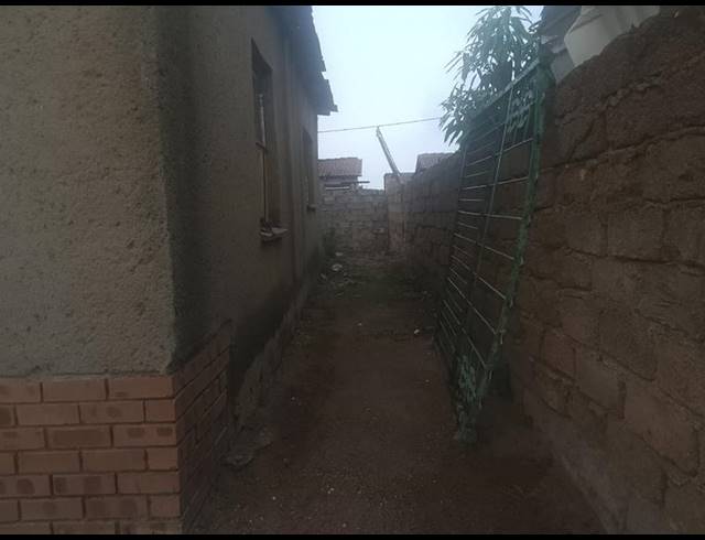 2 BEDROOM HOUSE FOR SALE IN SOSHANGUVE X